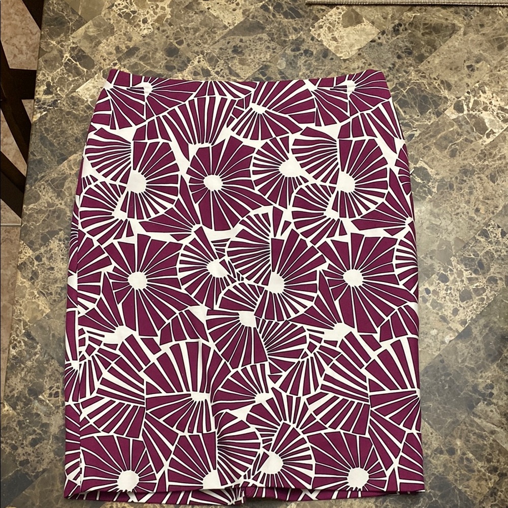 The Limited Purple and White Geometric Pencil Skirt